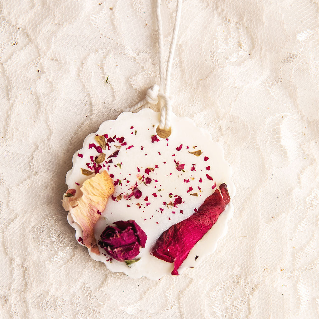 Small Aroma Wax Sachet Rose Blossom scent circle shape with scalloped edges