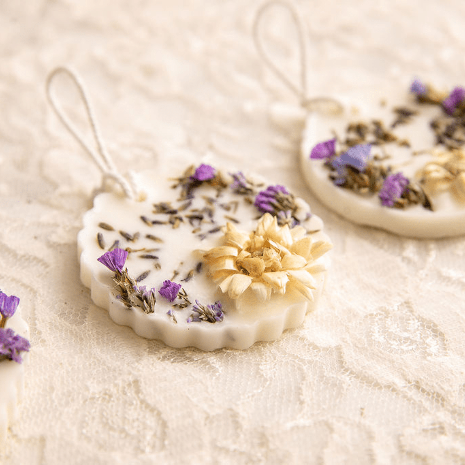 Small Aroma Wax Sachet (Lotus Lavender Scent)